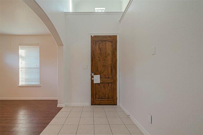 Foto del edificio - 18535 Royal Mist Ln