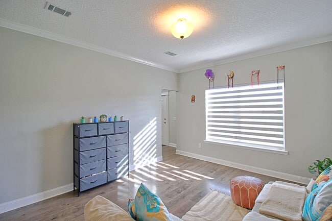 Building Photo - 179 Rutledge Dr