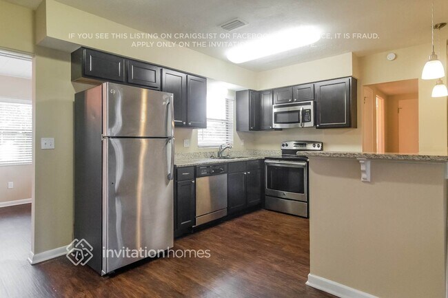 Building Photo - 2631 Ambergate Rd