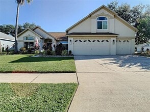 Building Photo - 1521 Crooked Stick Dr