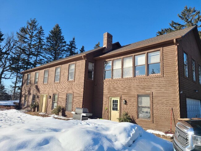 Building Photo - 3525 Independence Rd