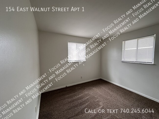 Building Photo - 154 E Walnut St