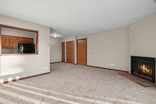 Building Photo - 219 Uteg St