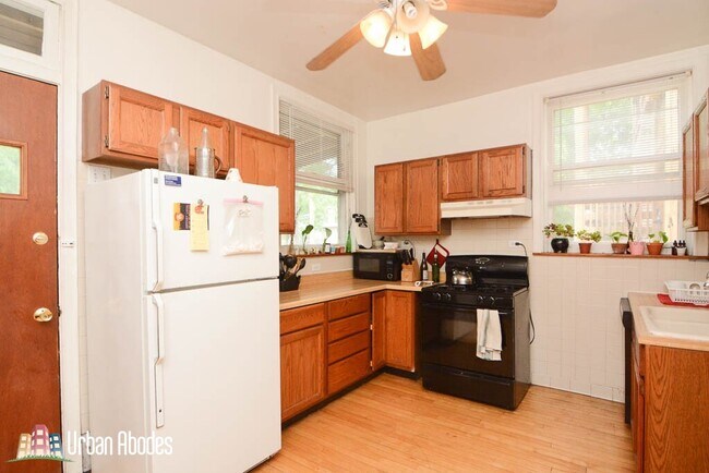 Foto del edificio - 6310 N Glenwood Ave