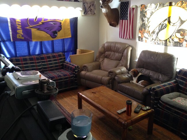 Foto del edificio - 1910 Iowa St