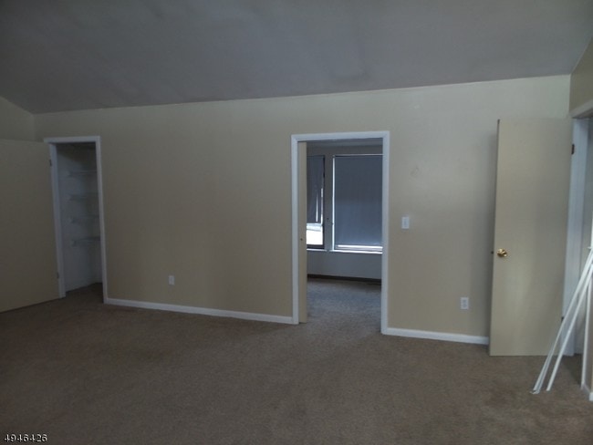Building Photo - 405 Mohegan Cir