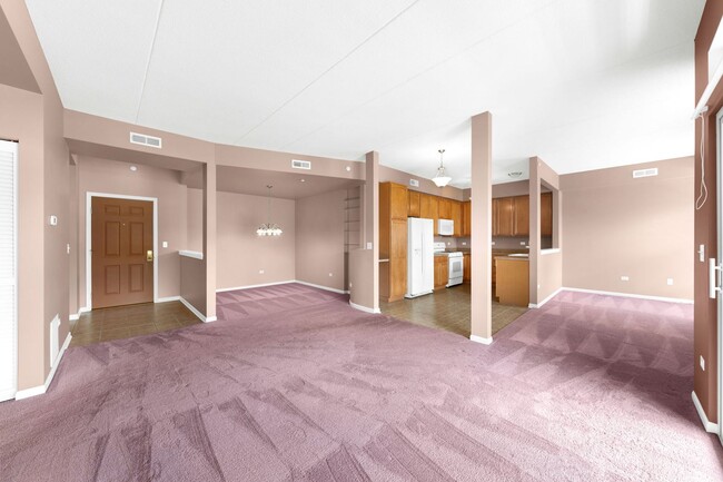 Building Photo - 1 Bedroom 1 Bath Condo located in Wheeling...