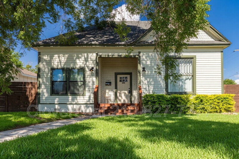 Photo - 242 Furnish Ave