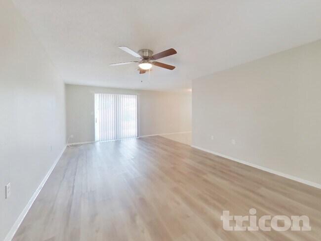 Building Photo - 3926 Cochise Terrace