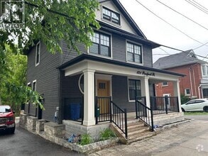Building Photo - 121-121 Prospect St