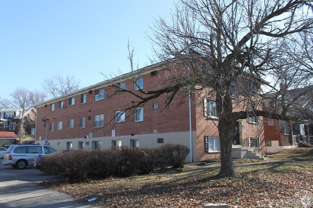 2600 S Kingshighway Blvd, Saint Louis, MO 63110 Apartments in Saint