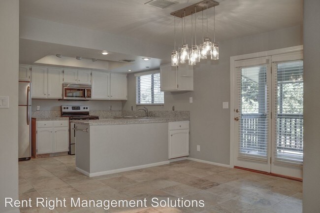 Building Photo - 3 br, 2 bath House - 685 Dragonfly Drive