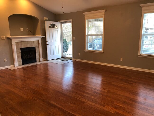 Foto del edificio - 2204 Cedar Creek Dr