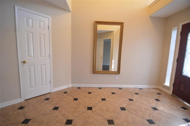 Building Photo - 20946 Thistleberry Ln