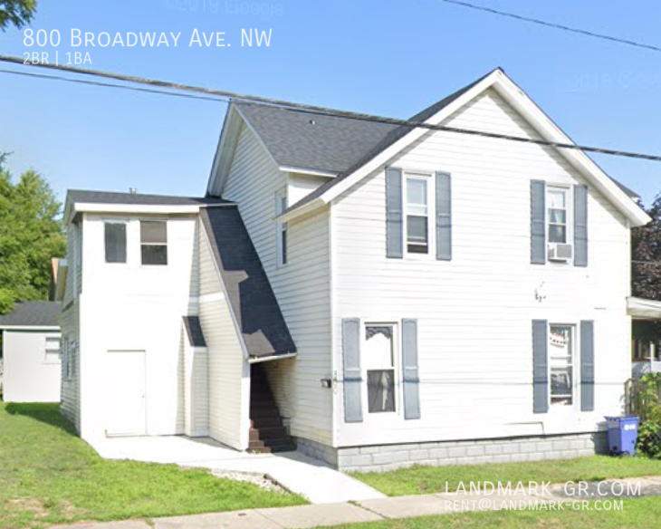 Primary Photo - 800 Broadway Ave NW