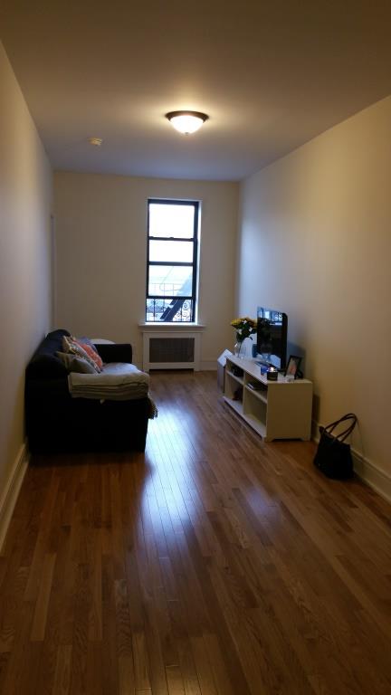 Building Photo - 1144 44th Dr