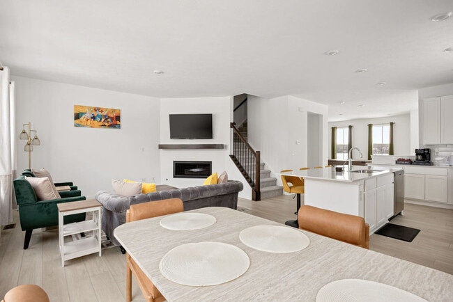 Foto del edificio - 17701 Remy Rd