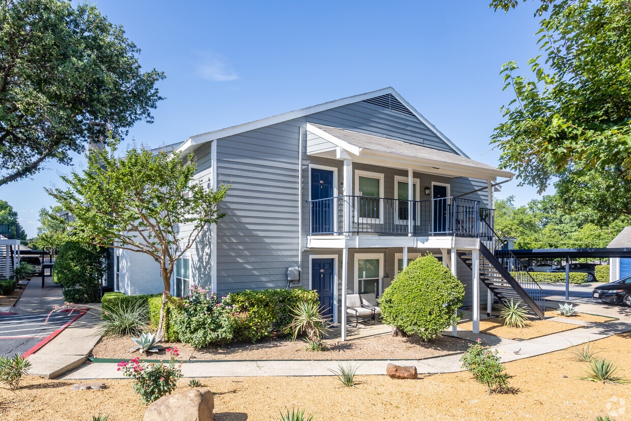 Montego Bay - 4905 Courtside Dr Irving, TX | Apartments.com