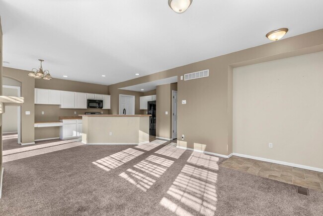 Building Photo - 2564 W 82nd Ln