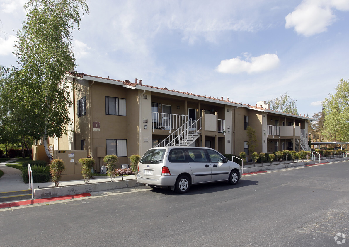 Foto principal - Creekside Village Senior Apartments