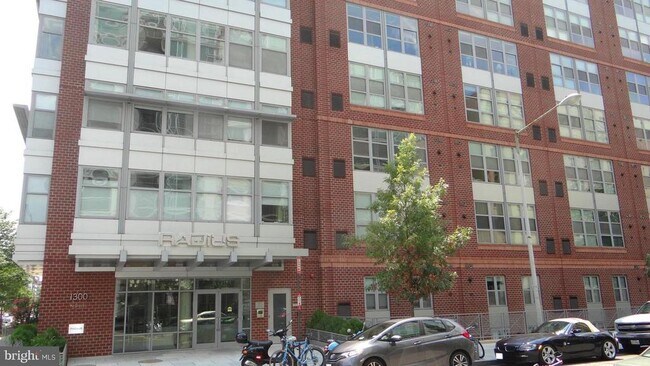 Foto del edificio - 1300 N St NW