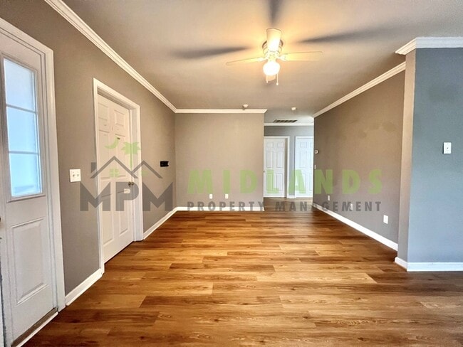 Building Photo - 3425 Manor Ave