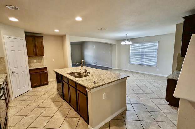 Building Photo - LEASE OPTION/RENT TO OWN/ LEASE