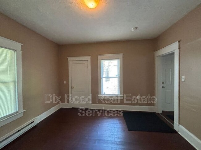 Building Photo - 1618 Taylor