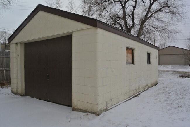Foto del edificio - 616 14th St SE