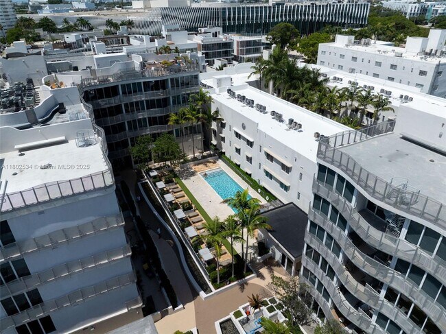 Foto del edificio - 2155 Washington Ct
