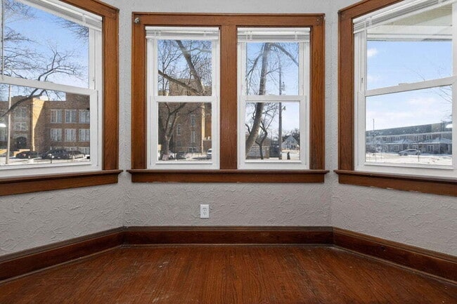 Building Photo - Spacious four bedroom home, available late June.