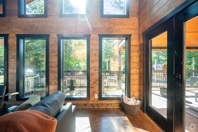 Building Photo - 58 Wagon Wheel Ct