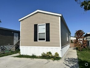 Building Photo - 1730 Daffodil Ave