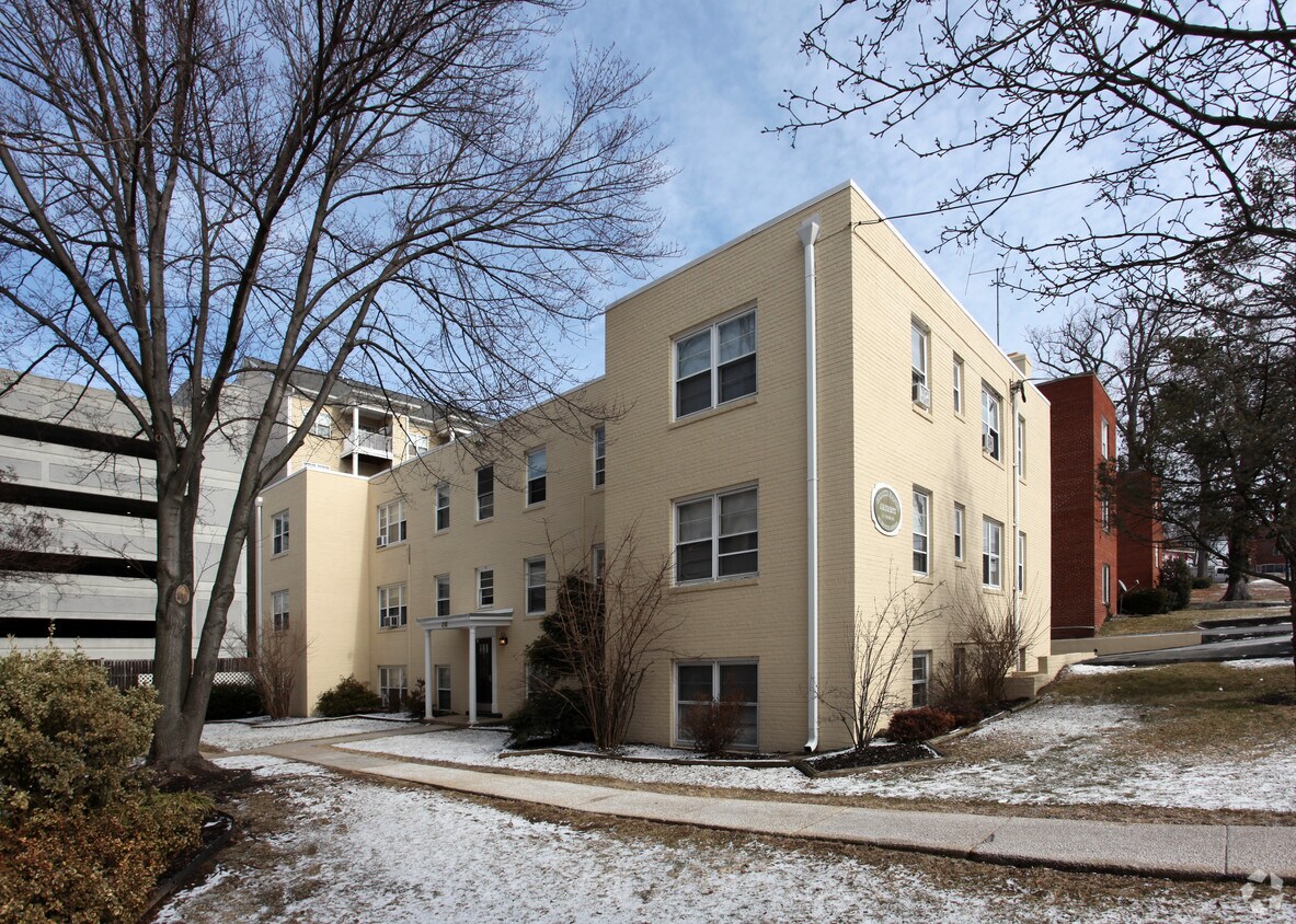 Foto principal - 212 Brookes Ave