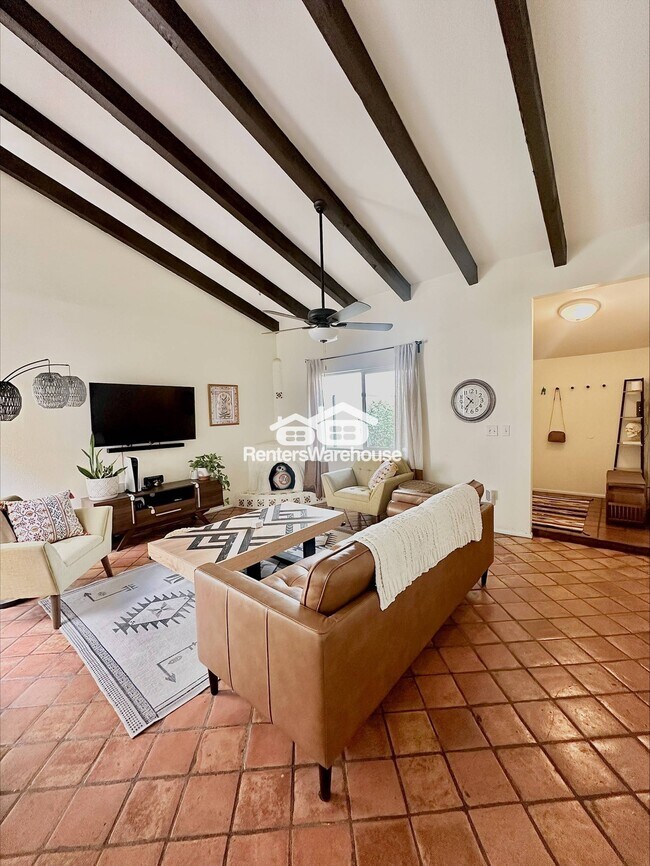 Foto del edificio - 4711 W Palmaire Ave
