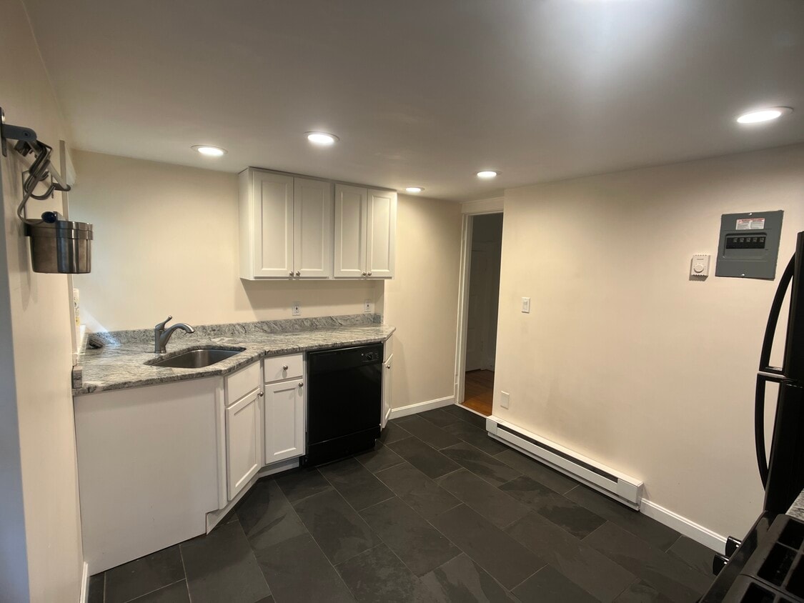 Foto principal - 60 Rockwood St