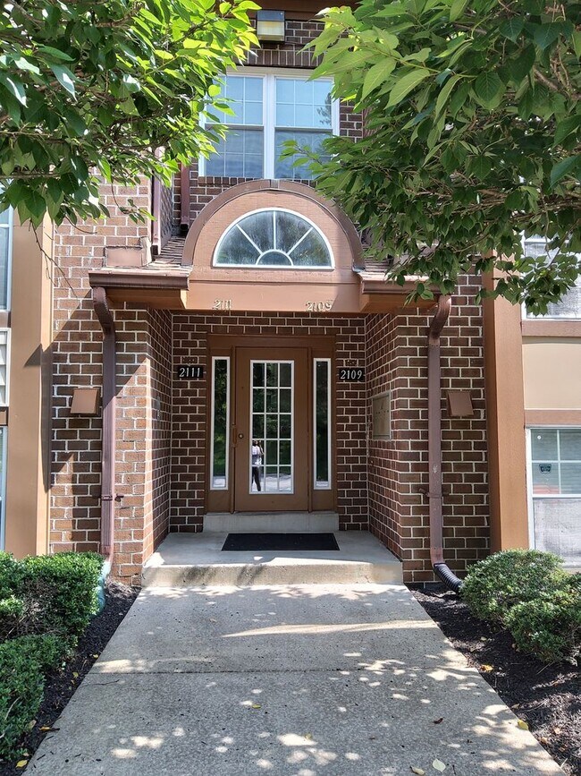 Foto del edificio - Two Bedroom/ Two Bath Condo at Falls Garde...