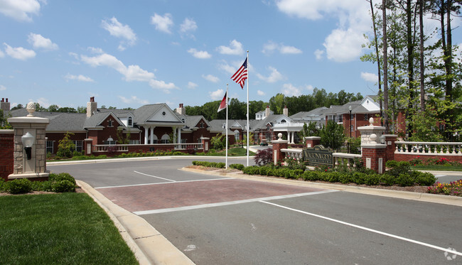 Building Photo - Waltonwood Cary Parkway