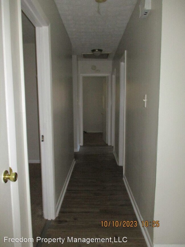 Foto del edificio - 4 br, 2 bath House - 6616 Amanda Circle