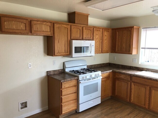 Foto del edificio - 2168 ARKANSAS CT. - 3 BEDROOM 2 BATHROOM -...