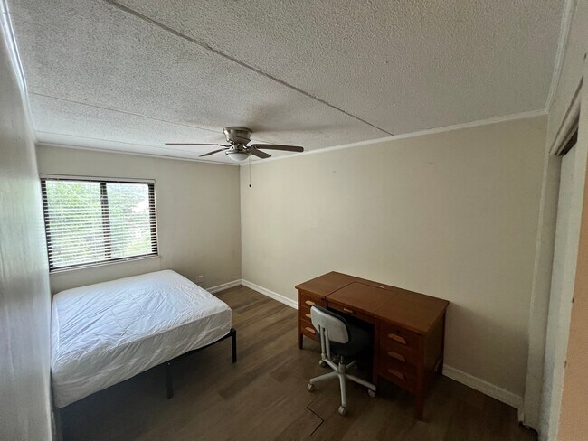 Foto del edificio - 2718 Painter Ave SW