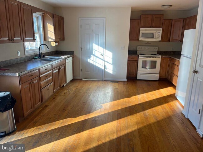 Building Photo - 20404 Gum Tree Rd