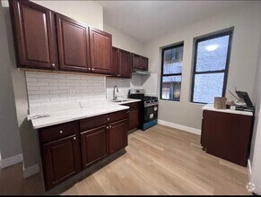 Building Photo - 5704 Hudson Ave