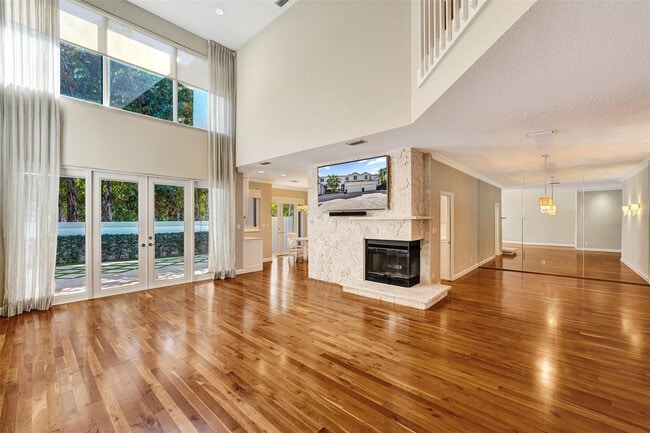 Building Photo - 1610 NE 1st St