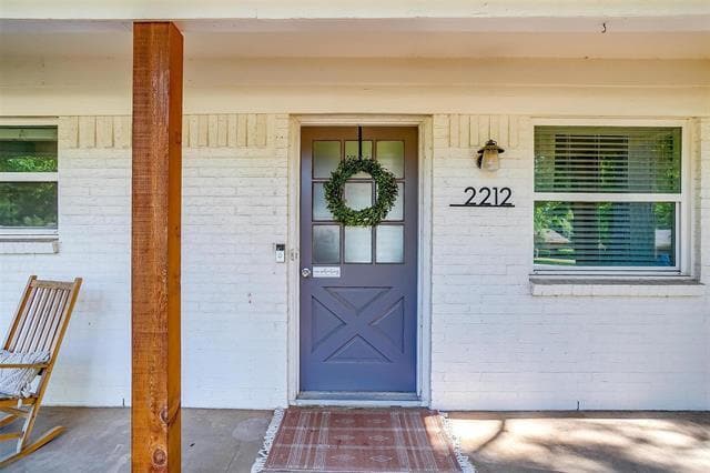 Building Photo - 2212 Ridge Ln