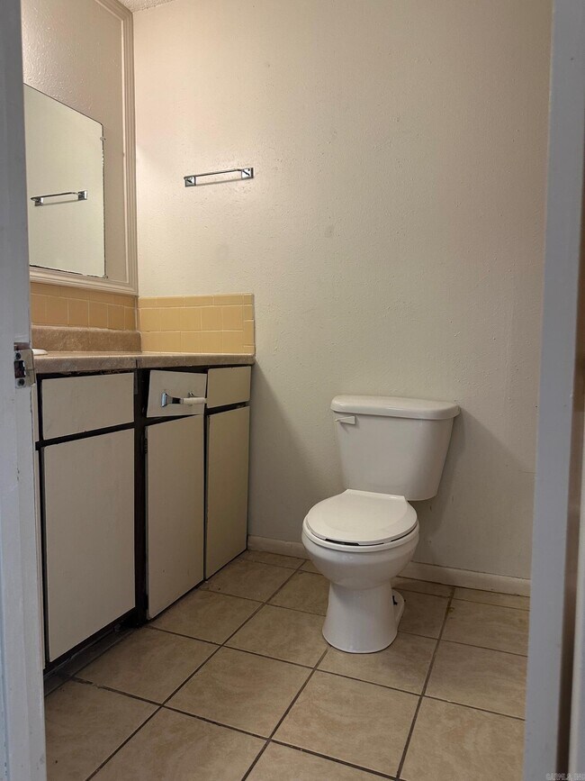 Building Photo - 503 N Pine St