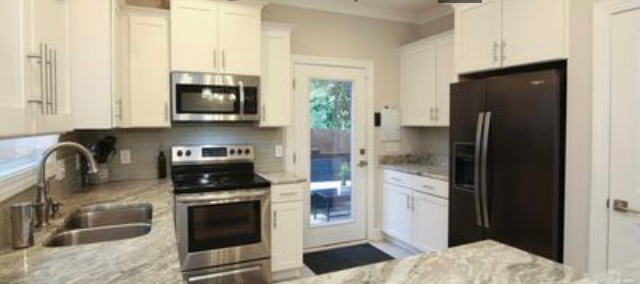 Foto del edificio - 81 Riverview Ct