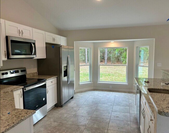 Foto del edificio - GORGEOUS 3BR/2BA Summerfield Home Convenie...