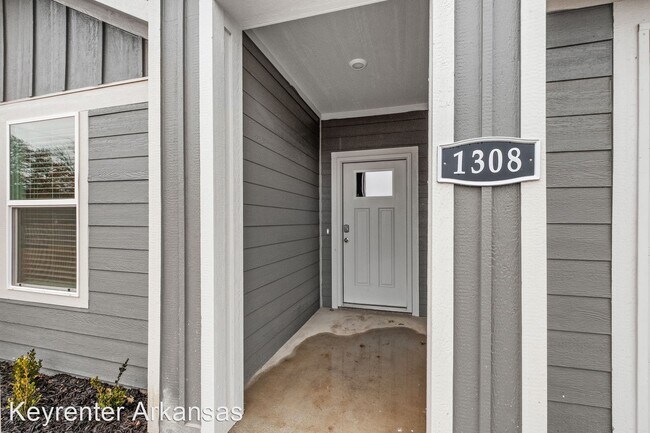 Foto del edificio - 4 br, 2 bath House - 1308 Chavis St