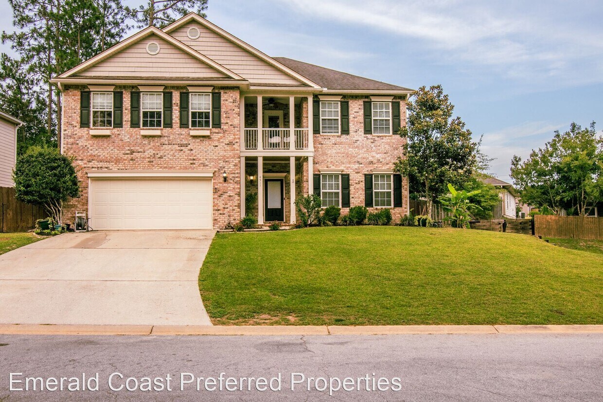 Primary Photo - 4 br, 2.5 bath House - 4511 Hermosa Road